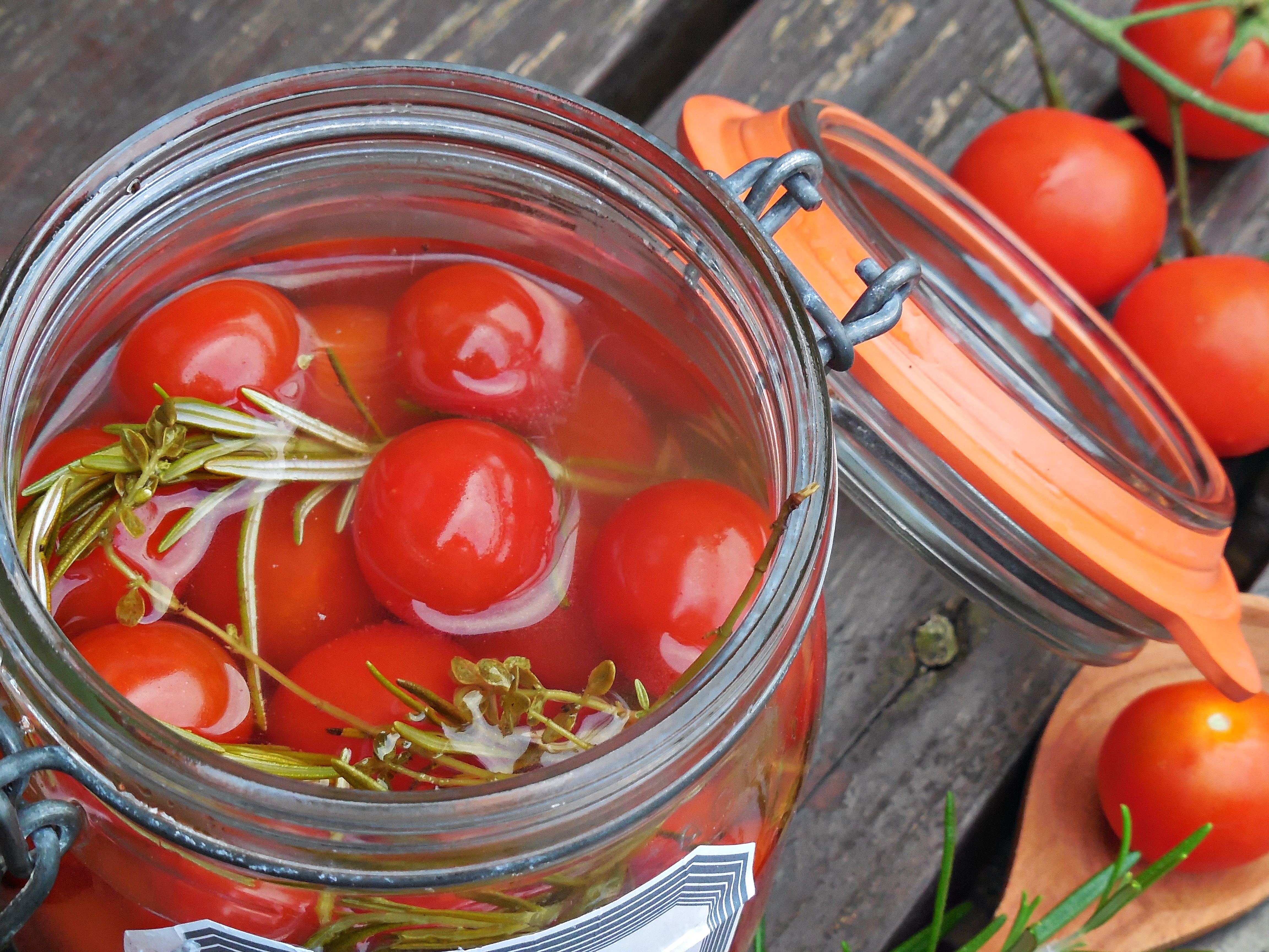 Fermentierte Tomaten - der prickelnde Sommergenuss! Und eine Geschichte über Freundschaft 40